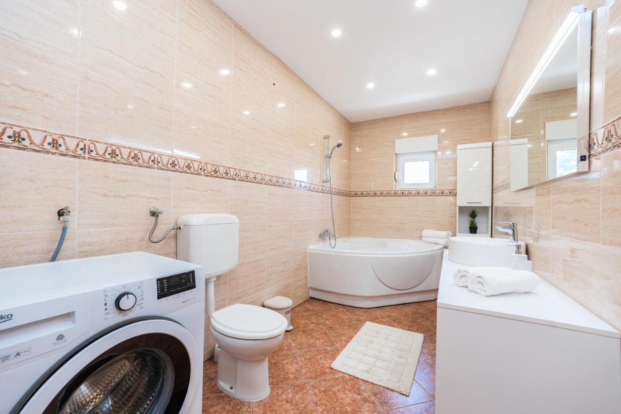 Apartmani Tomeri ستاريغغاد باكلينتسا المظهر الخارجي الصورة