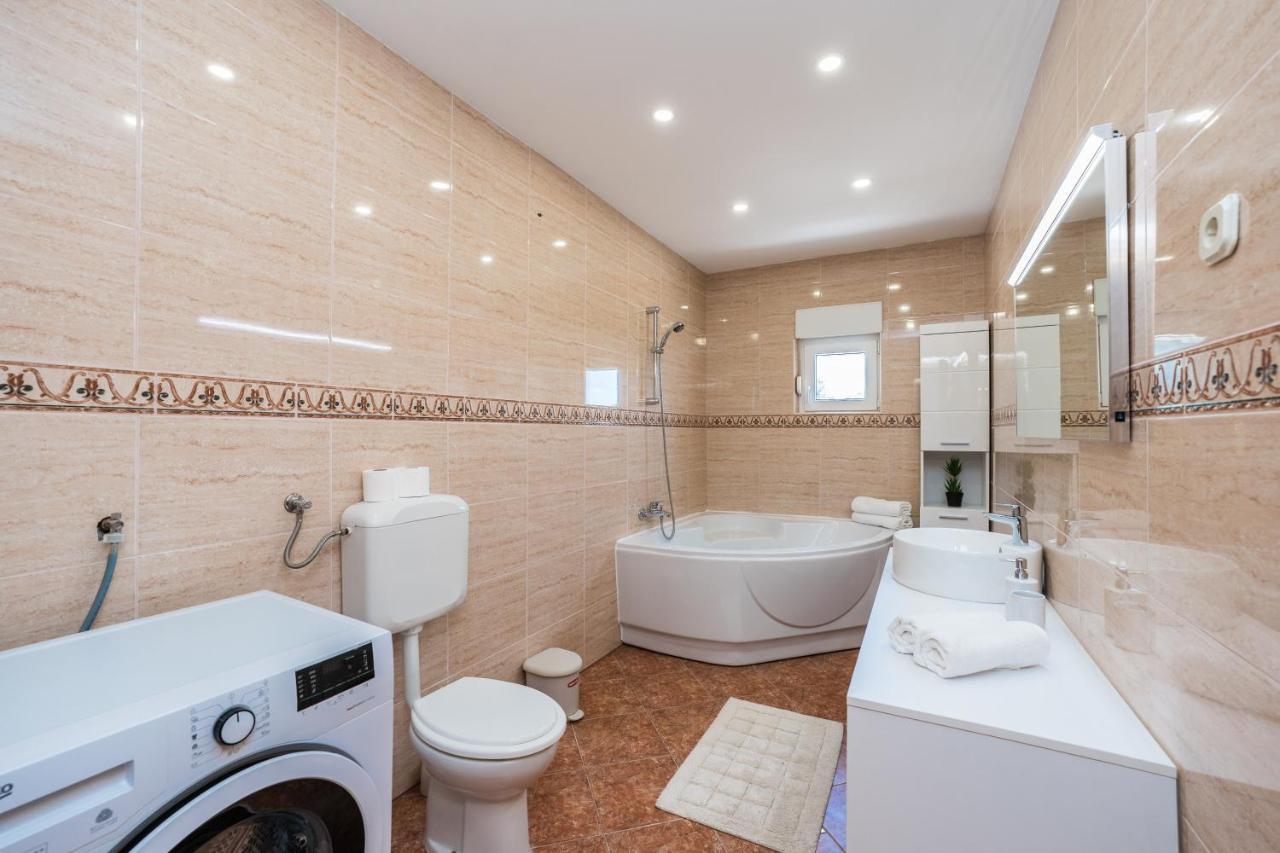 Apartmani Tomeri ستاريغغاد باكلينتسا المظهر الخارجي الصورة